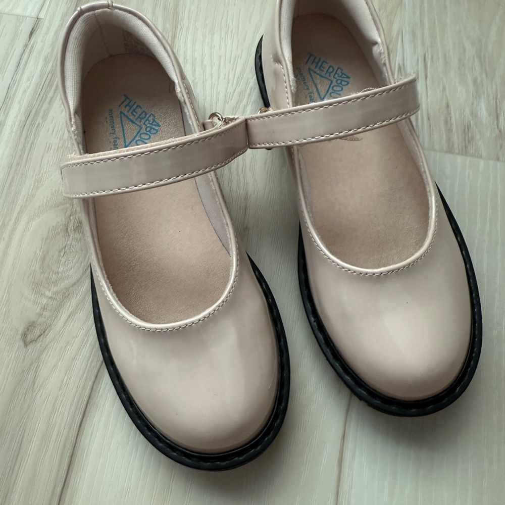 Cream Kids Shoes